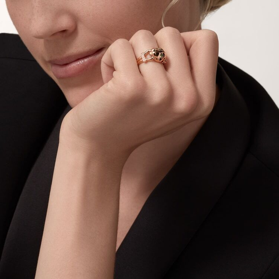 Кольцо Panthère de Cartier в розовом золоте с бриллиантами и цаворитами