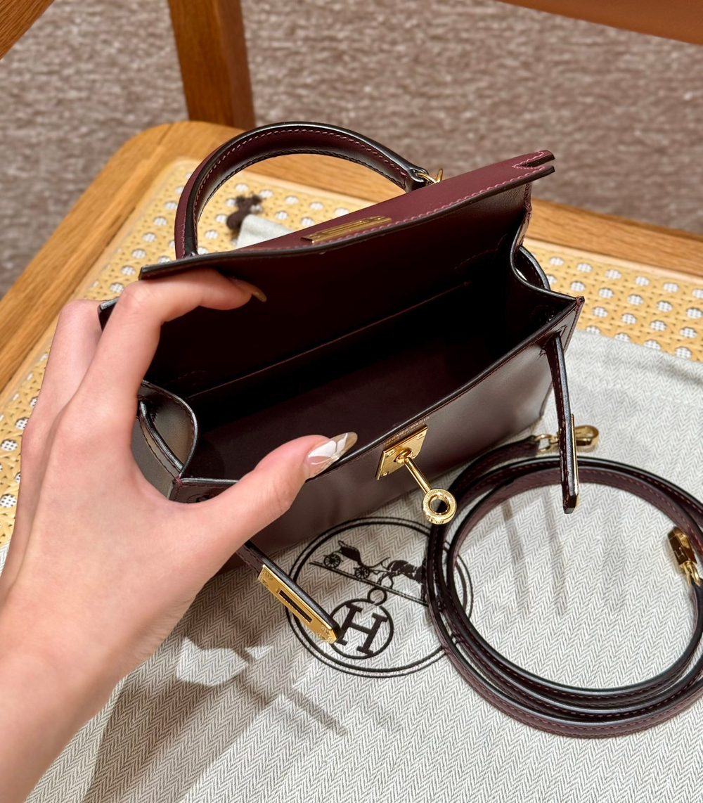 Hermes Kelly 19