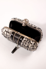 F5A06FC3-79FF-47BB-9BD6-5BF7EF53D4A2