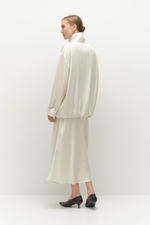 Бомбер струящийся