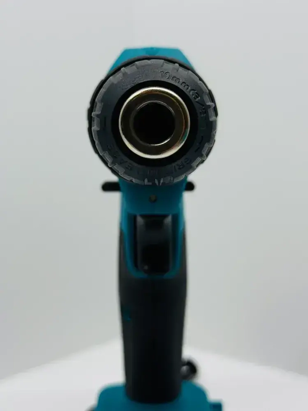 Дрель-шуруповерт, 24 В, 45 Нм, 2 АКБ