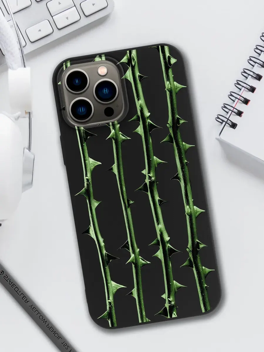 Чехол на iPhone 13 Pro Max с принтом