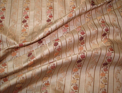 Жаккард Букет полоса малая крем