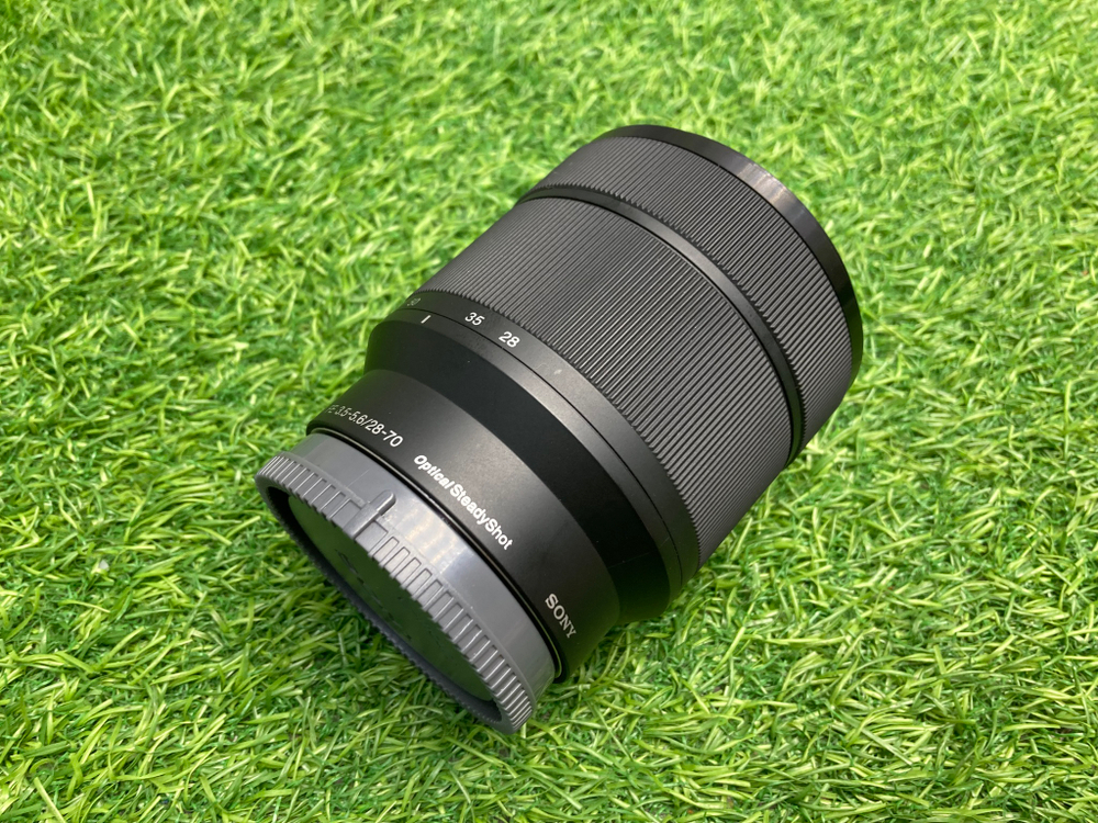 Sony 28-70mm 3.5-5.6 OSS