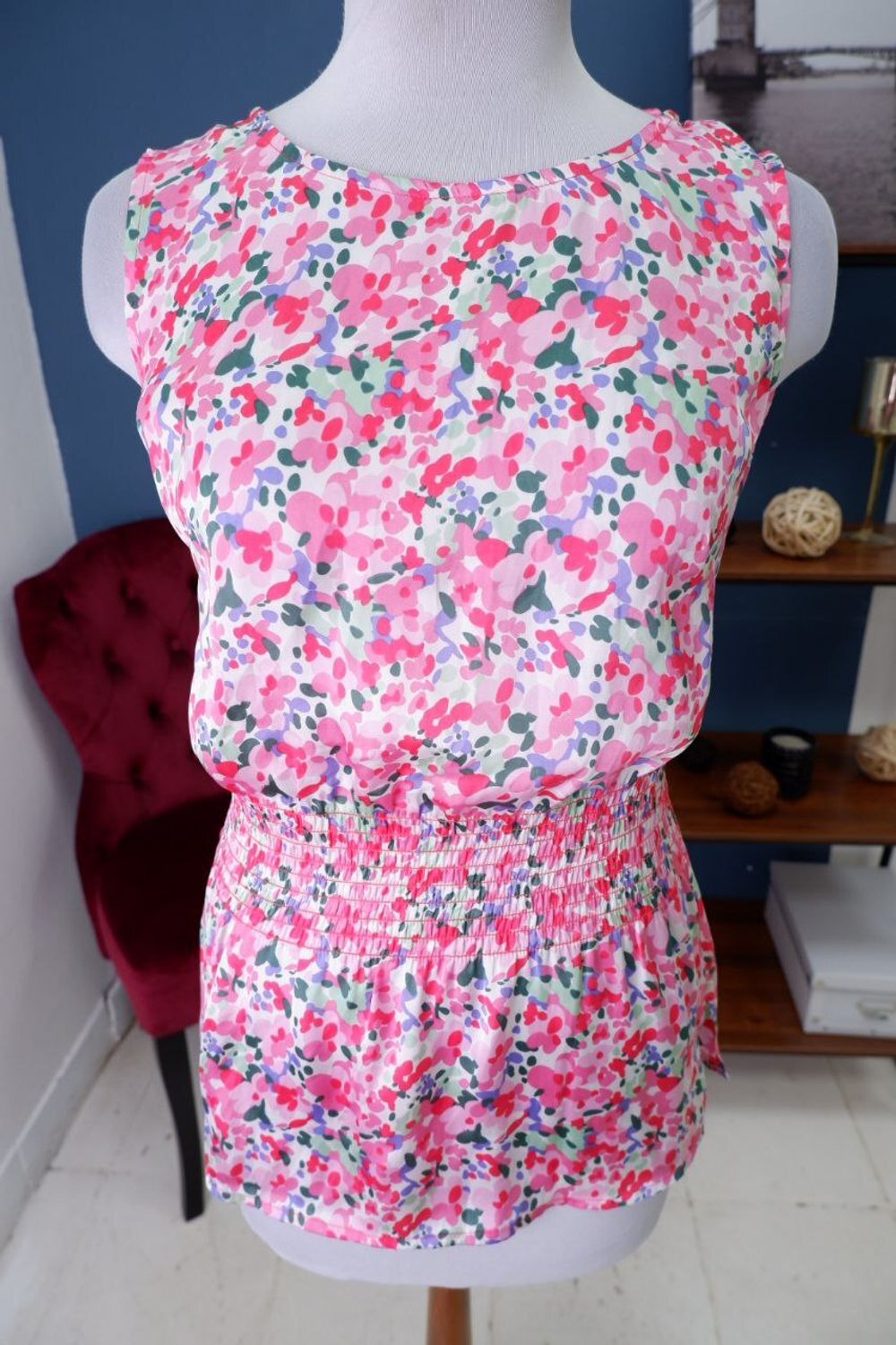 Блузка O'stin  с цветами 44 размер