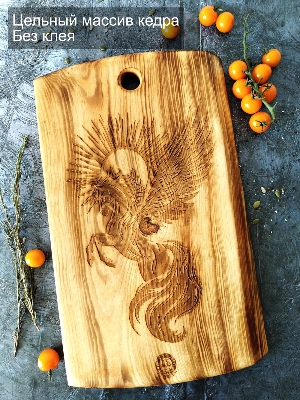 Разделочная доска из спила Сибирского кедра Лошадь