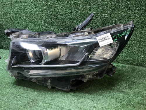Битая Фара левая Toyota LC Prado 150 (17-нв) LED