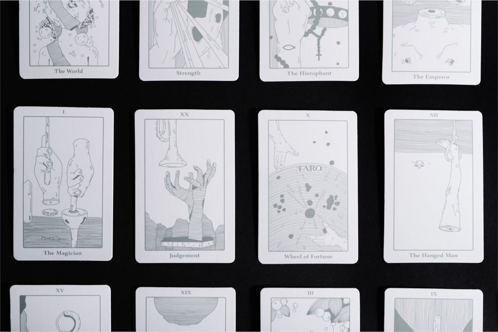 Smells Like Spells Major Arcana The Hierophant - ароматическая свеча /   250  g  / GTIN 4779040750904
