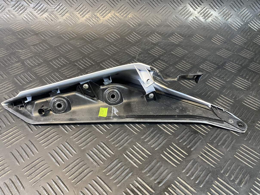 Пластик задний левый KTM 250 Duke 2020 JP181004