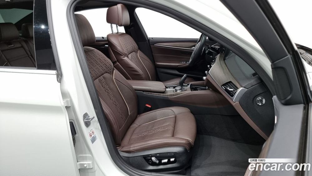 BMW 5 Series (G30) 530i xDrive M Sports Plus (09.2019)