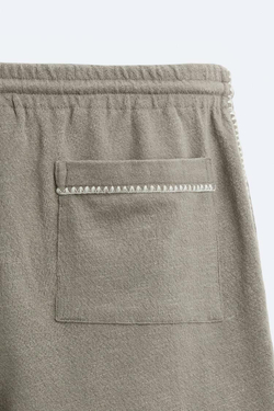 ZARA ШОРТЫ-БЕРМУДЫ С КОНТРАСТНОЙ ВЫШИВКОЙ, КОРИЧНЕВЫЙ / ТЕМНО-СЕРЫЙ