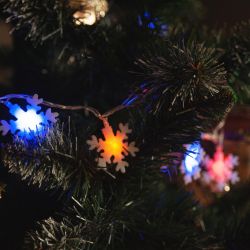 ULD-S0700-050-DTA MULTI IP20 SNOWFLAKES-3 Гирлянда светодиодная с контроллером Снежинки-3. 50 светодиодов. 7 м. разноцветная. IP20.провод прозрачный