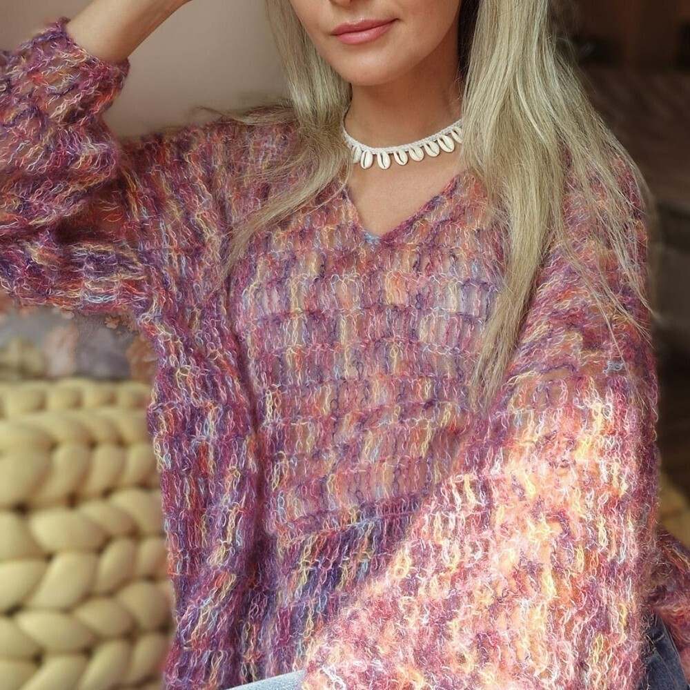 Видео мастер-класс по вязанию крючком пуловера-паутинки "Opera"