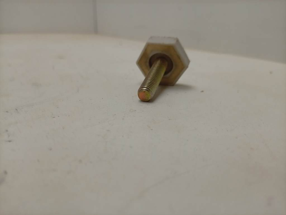 LAVALOGIC1810 кт33 Ножка для стиральной машины AEG LAVALOGIC1810 б/у