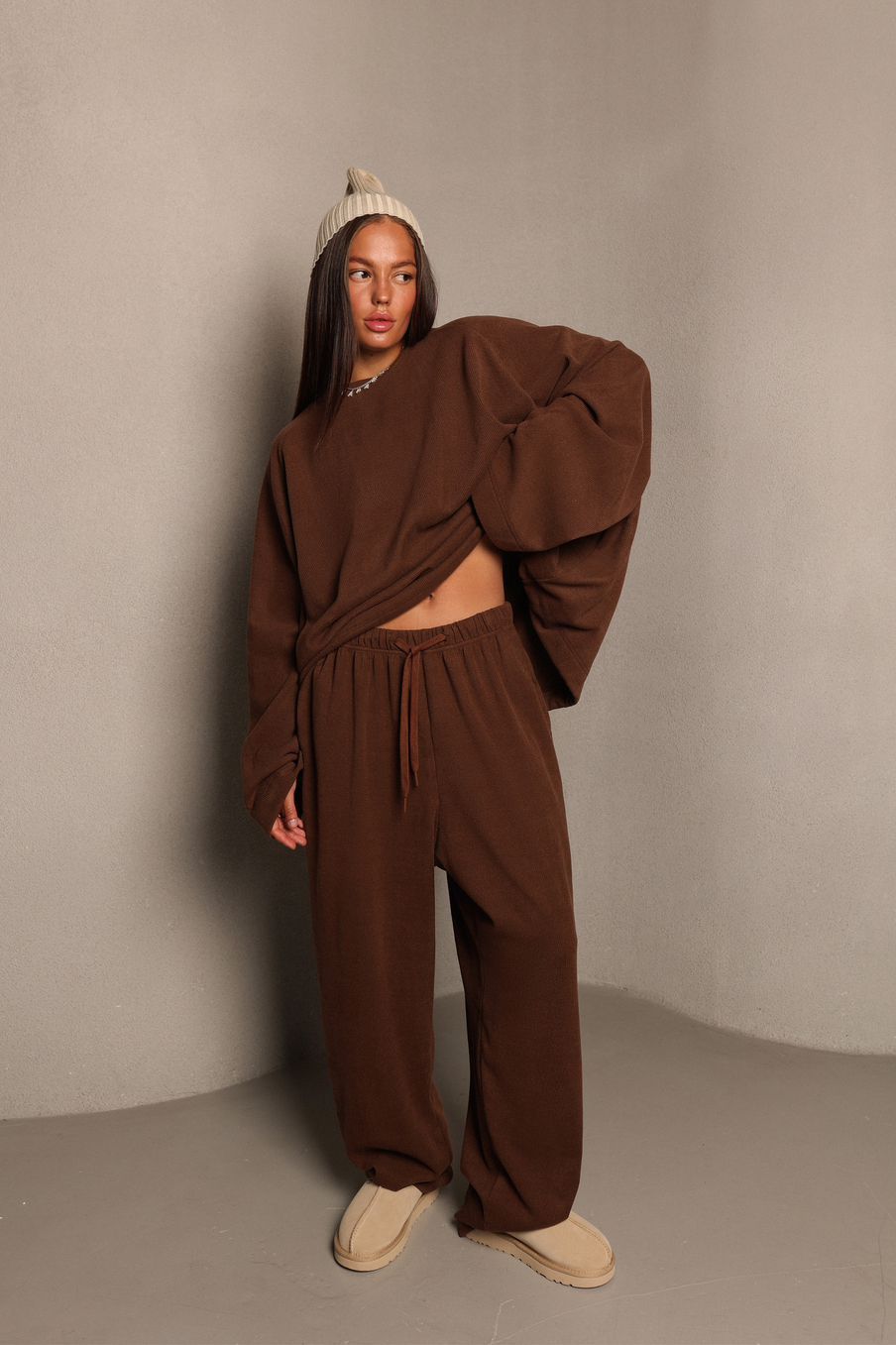 Брюки из трикотажного вельвета