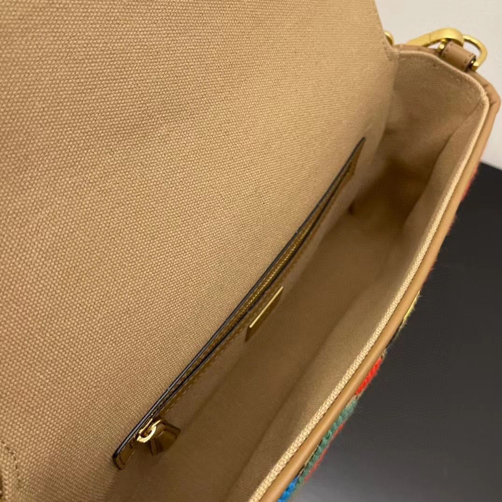 Fendi Baguette