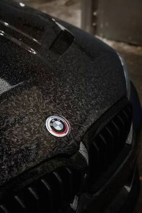 BMW в виниловую под кованый карбон пленку Carbins Forged Carbon CF500g
