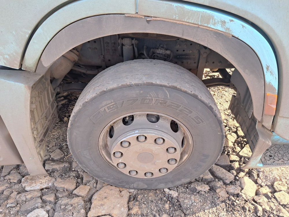 Shacman (Shaanxi) SX* 4x2 Седельный тягач SX4188YY381 (Дизельный, 12,5 л, 473 л.с., МТ)