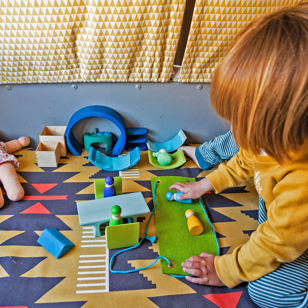 Деревянный мобильный кукольный домик "Сине- зеленый", 14 деталей