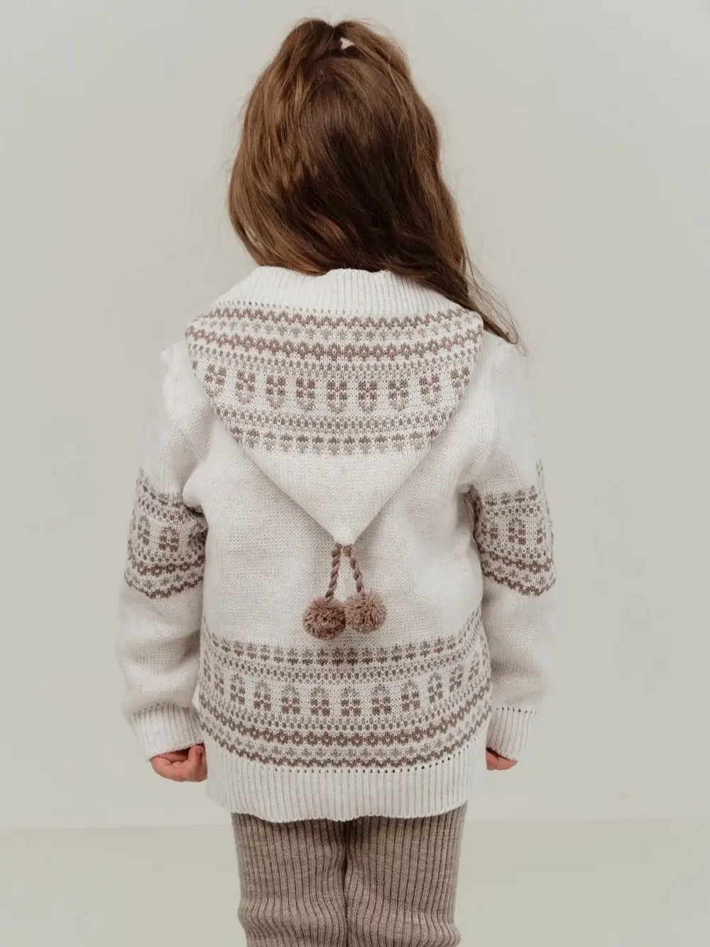 Кофта вязаная на молнии с капюшоном