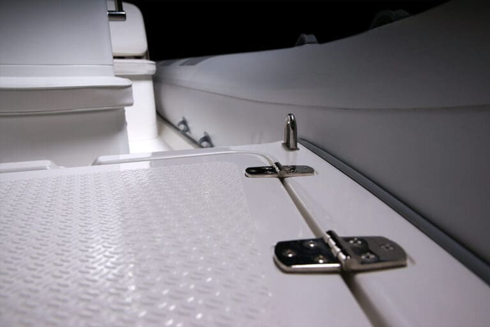 Лодка РИБ BRIG FALCON RIDER 450