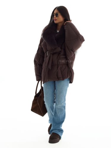 Пуховик летучая мышь шоколадного цвета с мехом