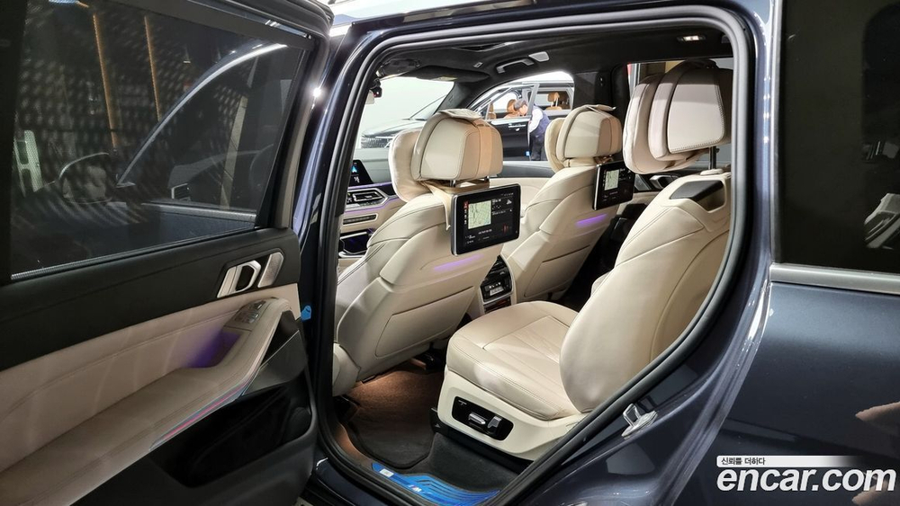 BMW X7 (G07) xDrive 40i M Sports 6-и местный (11.2021)