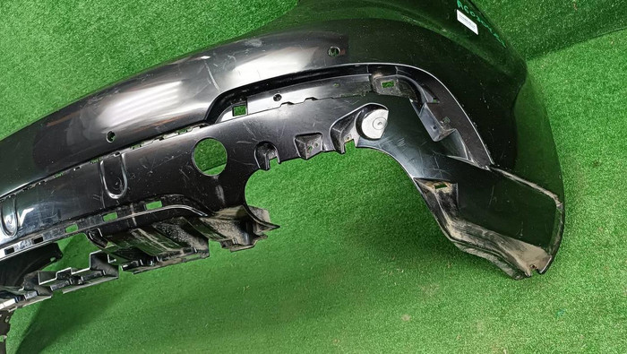 Бампер задний Maserati Levante (2016-2020)