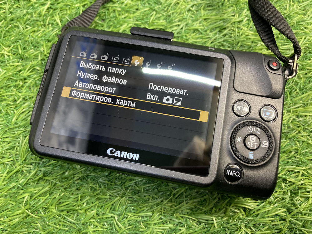 Canon EOS M Покупка/Продажа