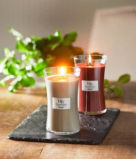 У камина, ароматическая свеча, WoodWick