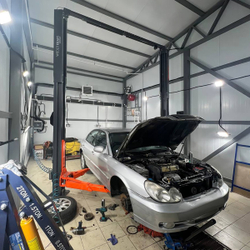 WDK-535 Подъемник двухстоечный с верхней синхронизацией 4,5 тонн, одност. разбл., 380В