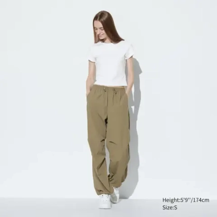 UNIQLO УКОРОЧЕННАЯ ФУТБОЛКА С КОРОТКИМИ РУКАВАМИ, БЕЛЫЙ