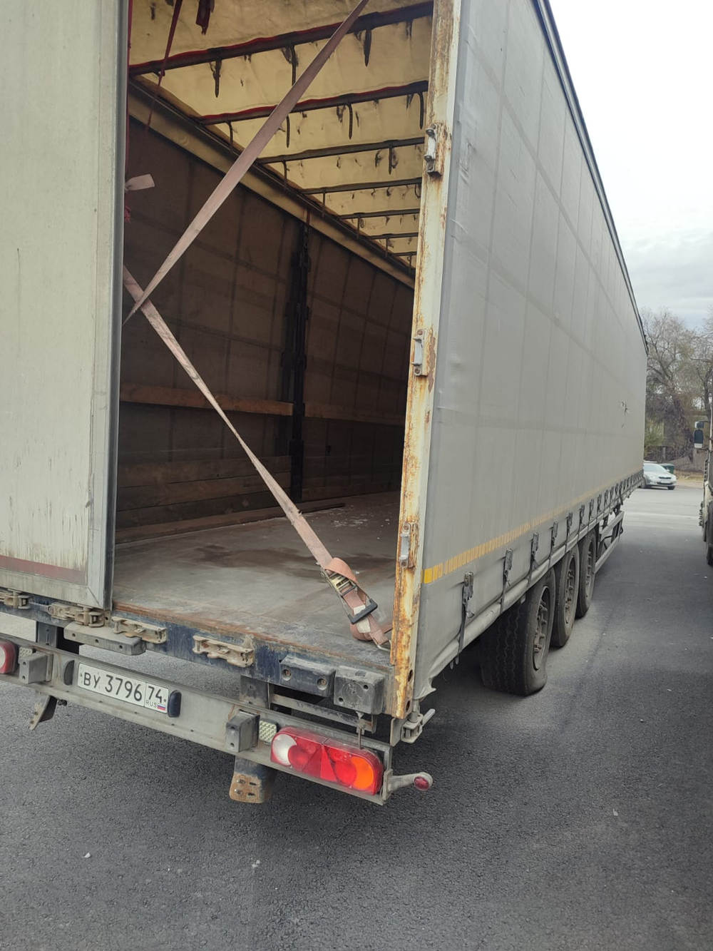 Туймазинский завод автобетоновозов 5885* Полуприцеп шторный 588510