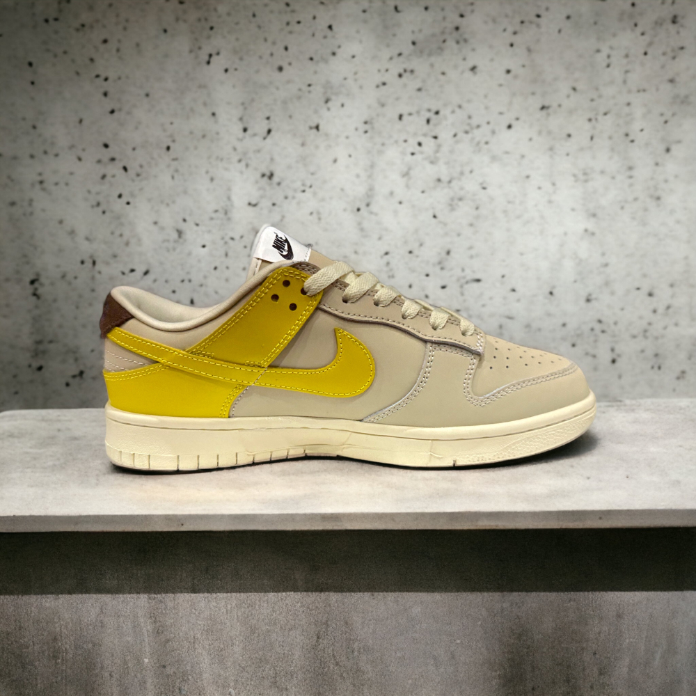 Nike SB Dunk Low • Banana