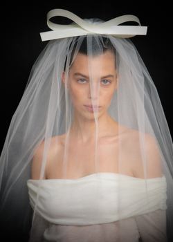 Фата с объемным бантом "Стрекоза"