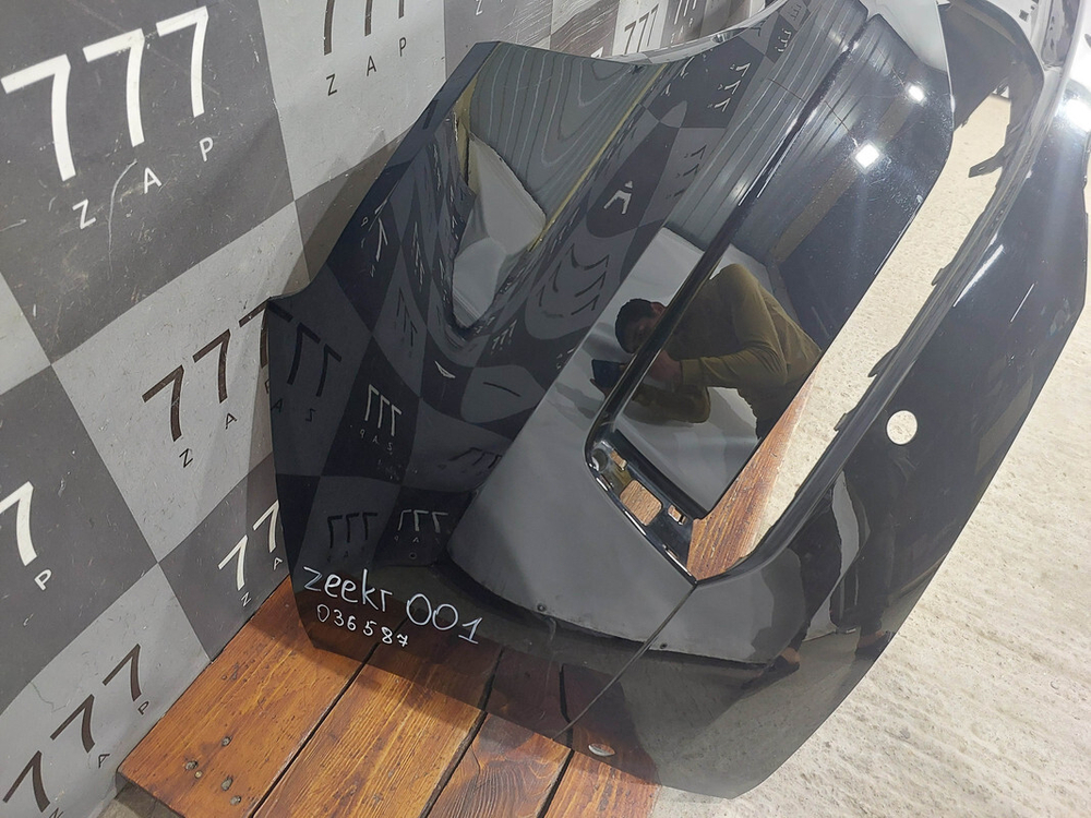 Бампер задний Zeekr 001 22-нв Б/У Оригинал 6600190817