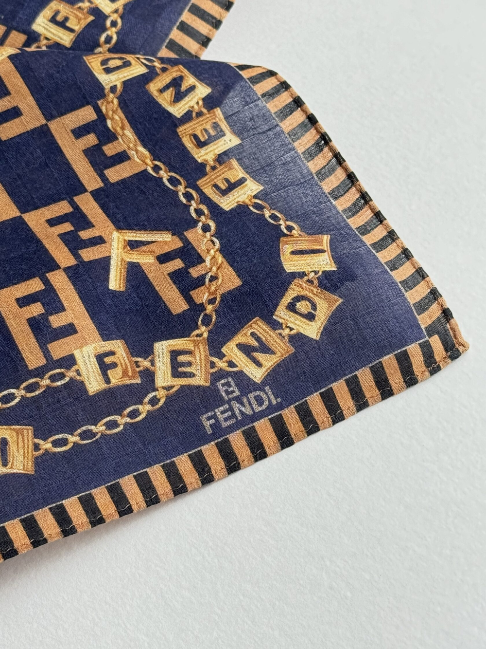 Платок тёмно-синий Fendi