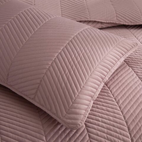 Покрывало 230x250 и 2 наволочки 50х70 Sofi De MarkO Адонис розовое