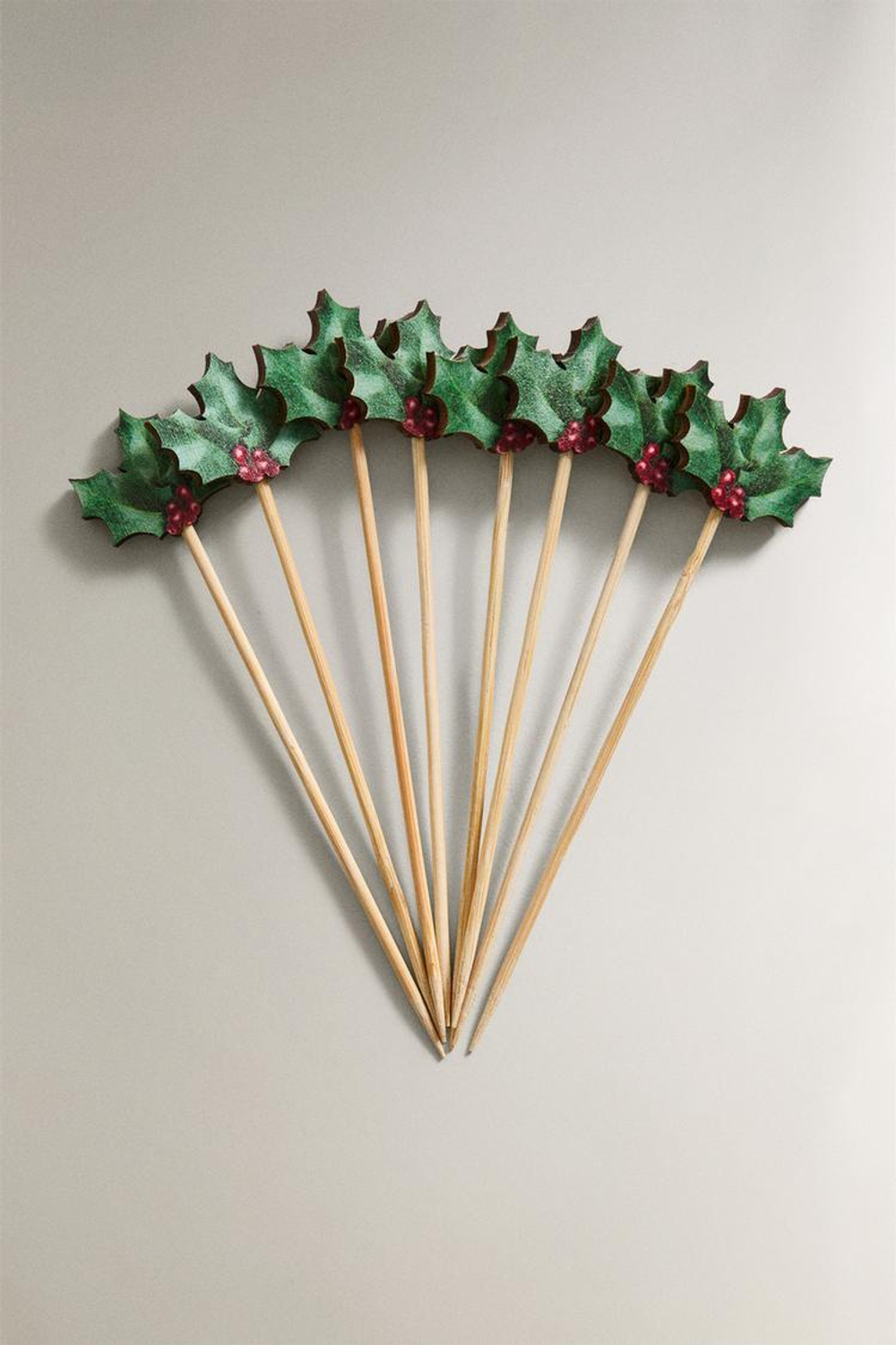 ZARA HOME РОЖДЕСТВЕНСКИЙ НАБОР ЗУБОЧИСТОК С КОНТРАСТНЫМ ДЕКОРОМ (УПАКОВКА ИЗ 24 ШТУК), КРАСНЫЙ