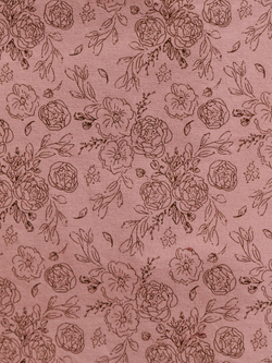 Платье с вырезом-сердечко