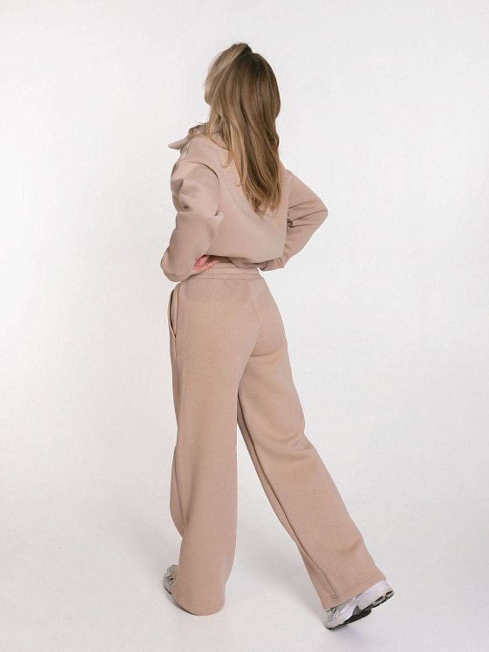 Костюм с начесом бежевый