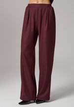 Брюки с поясом на резинке бордовые