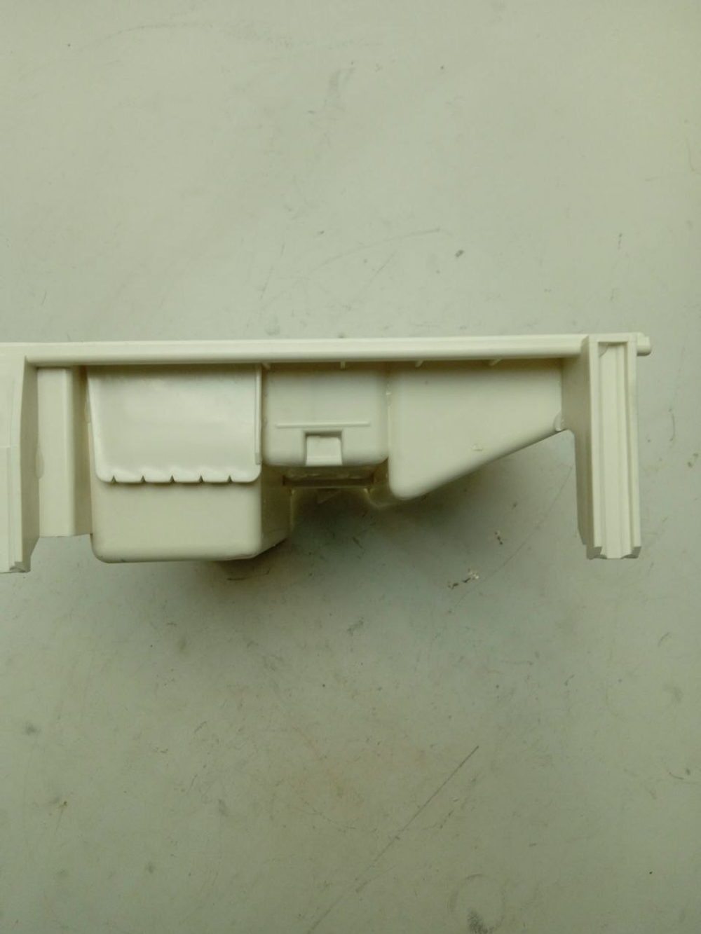 ZWS2101 кт9 Дозатор моющих средств для стиральных машин Electrolux 4055113817 б/у