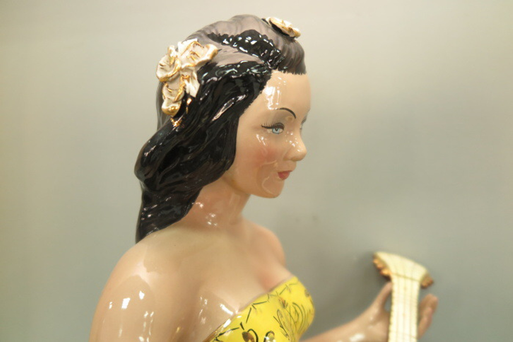 Статуэтка «Итальянка»