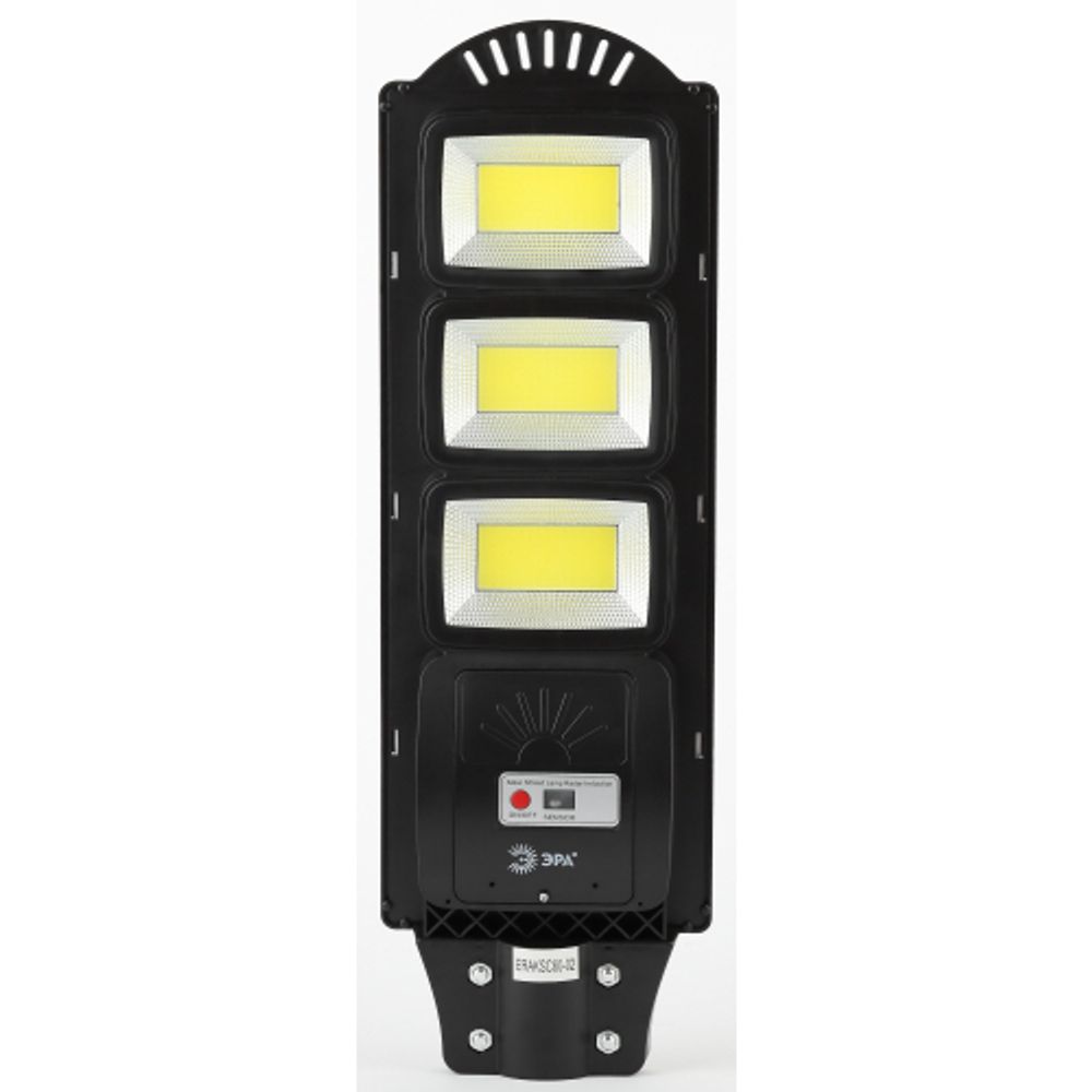 Консольный светильник ЭРА ERAKSC60-02 светодиодный уличный 60 Вт 1100 Лм COB на солнечной батарее с кронштейном