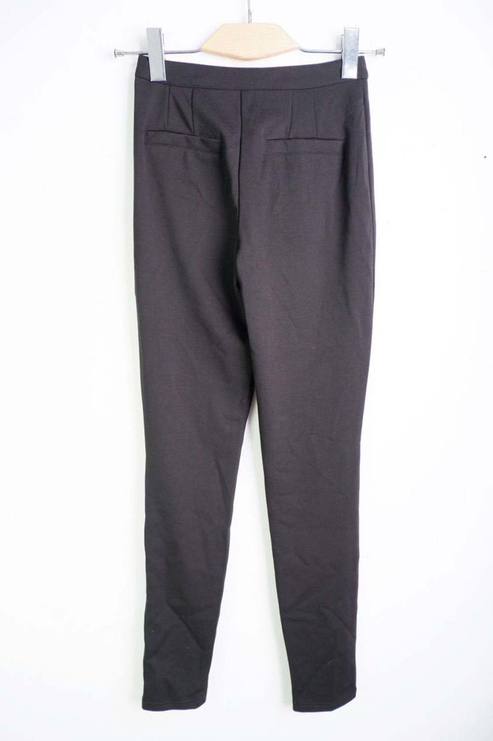 Брюки Modis обтягивающего кроя, визуально 40 размер