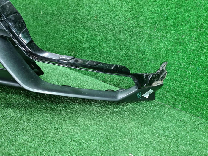 Юбка переднего бампера Lamborghini Urus 2017-2022