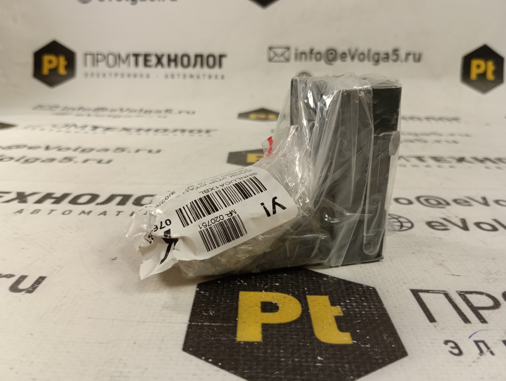 S.E. SHNLUCA1XBL новое