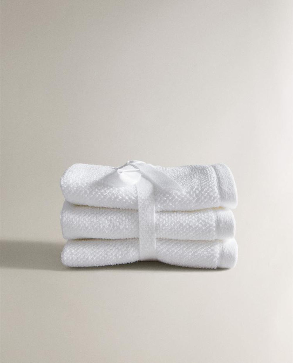 ZARA HOME НАБОР ХЛОПКОВЫХ ПОЛОТЕНЕЦ ДЛЯ РУК (3 ШТ.), БЕЛЫЙ