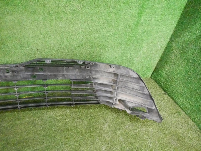 Решетка переднего бампера Toyota Camry xv70 (2017-2021)